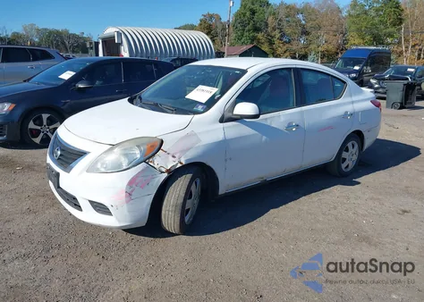 2013 Nissan Versa 1.6 Sv из США, поврежденный, VIN 3N1CN7AP4DL883180